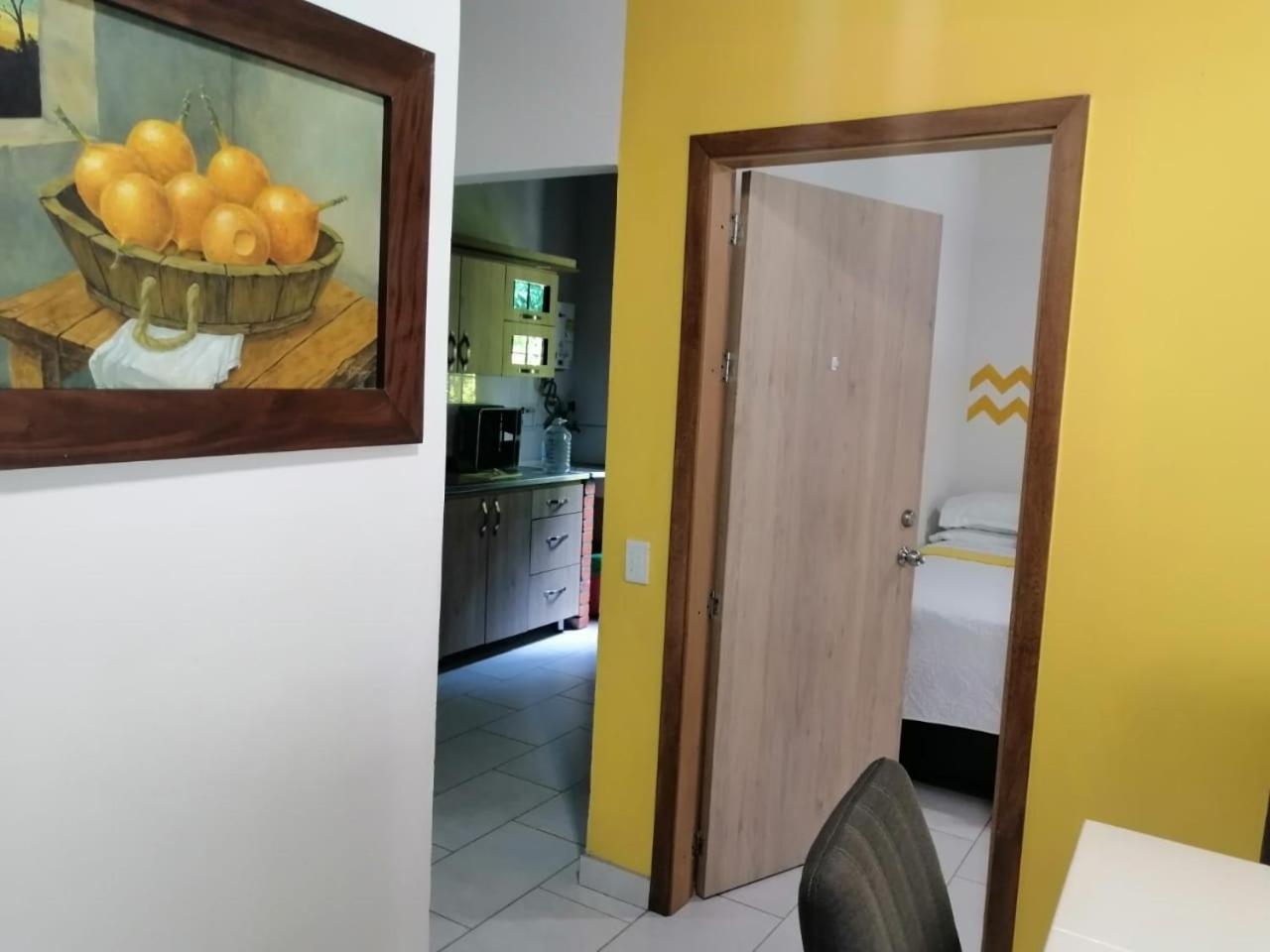 Apartamentos Casa Margarita Medellín Exterior foto
