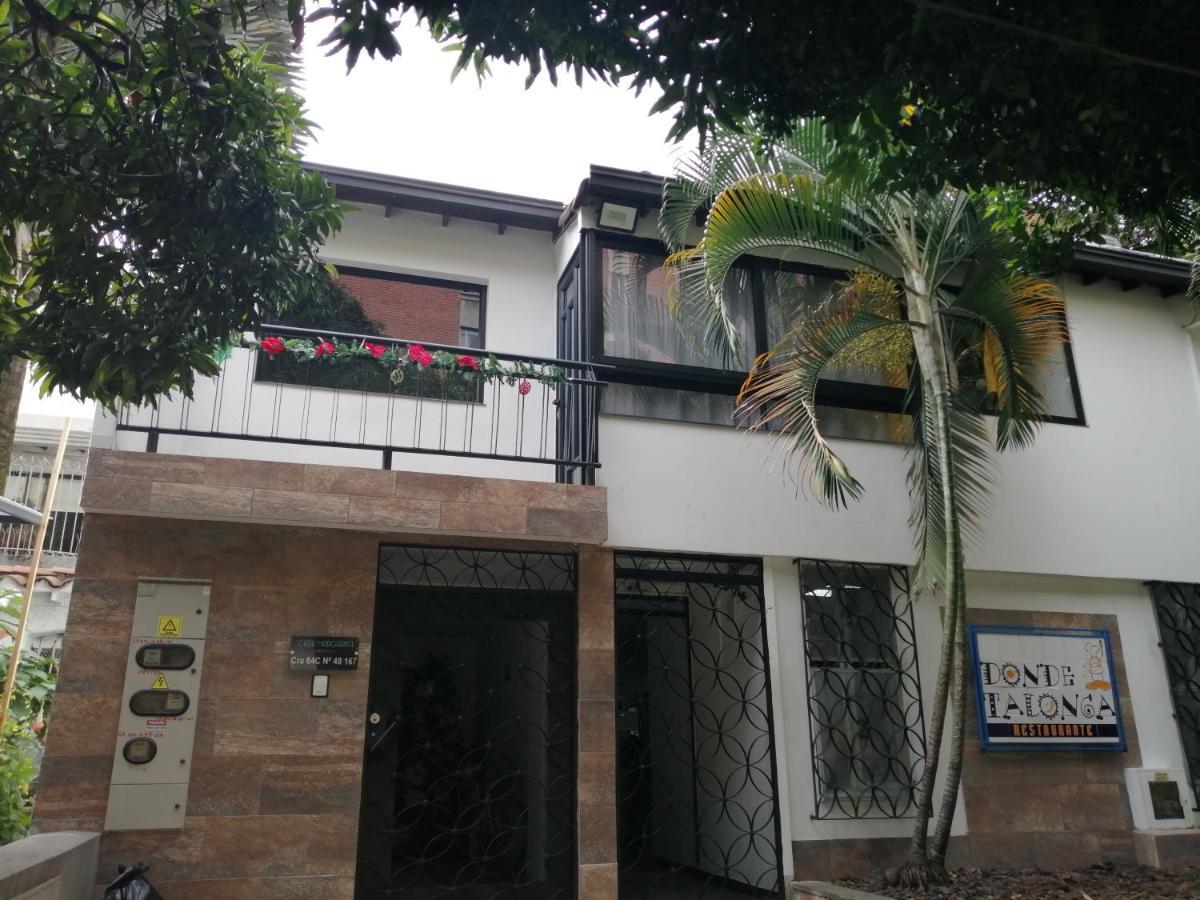 Apartamentos Casa Margarita Medellín Exterior foto